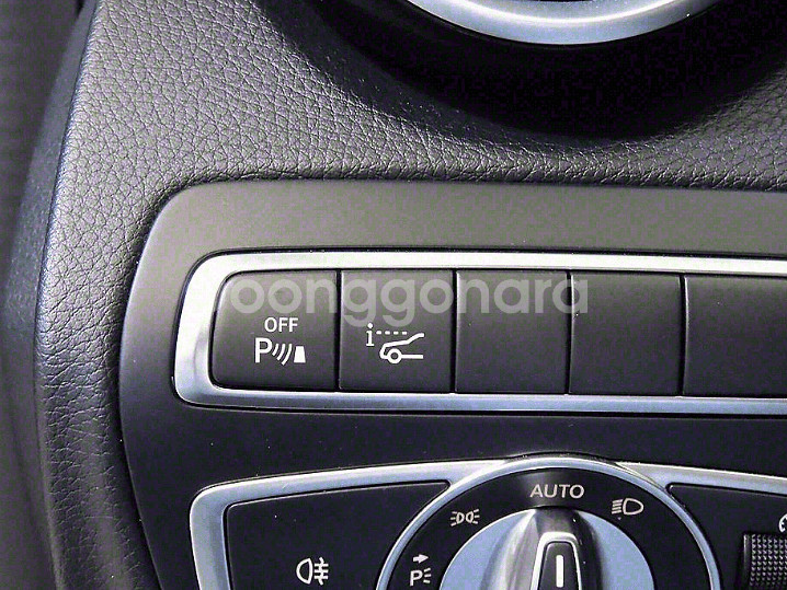 @17년 C클래스 C220 d 4MATIC@우주최저가--8