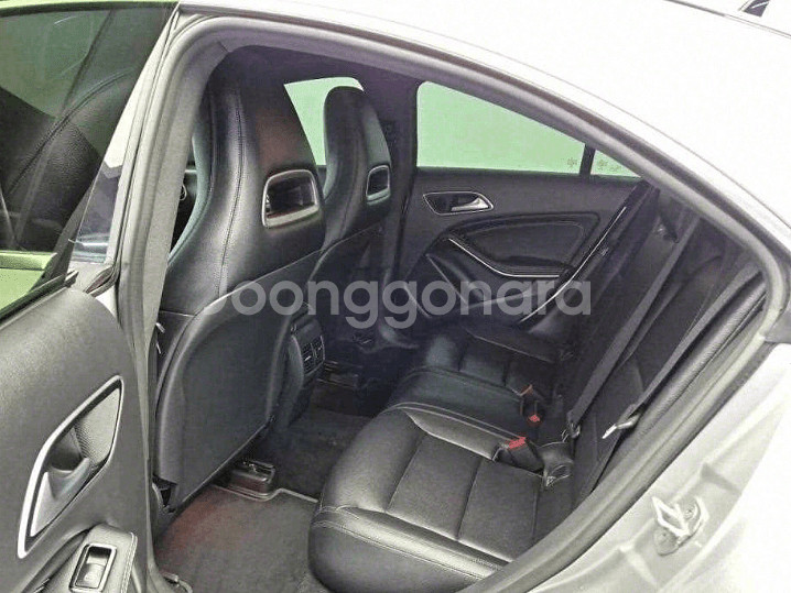 @15년 CLA클래스 CLA200d 4MATIC@무사고--3