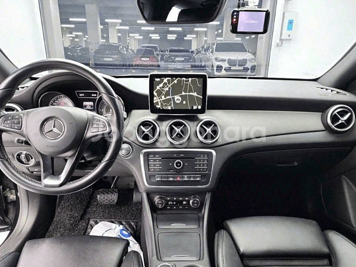 @16년 CLA클래스 CLA 200d 4MATIC 7만--2
