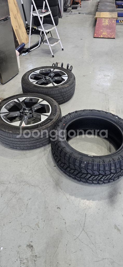 현대 기아 임판 20인치 휠타이어 TPMS 포함 판매--1