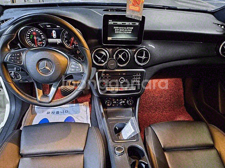 @17년 CLA클래스 CLA 250 4MATIC 8만--3