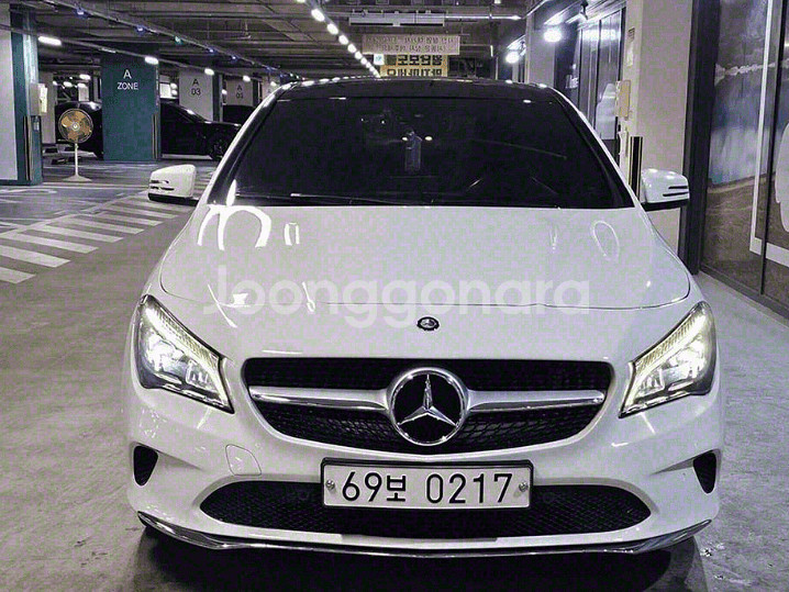 @17년 CLA클래스 CLA 250 4MATIC 8만--0