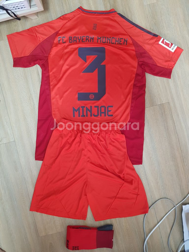 FC 바이에른뮌헨 김민재 축구 유니폼 상하의세트 판매--1