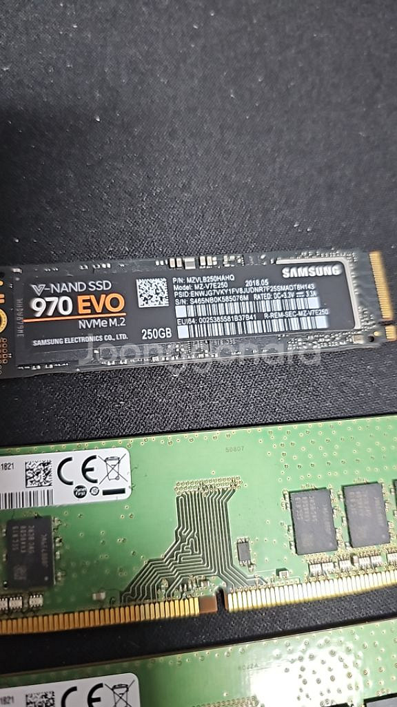 1060 6gb, ram 8gb(2개), ssd 250--1
