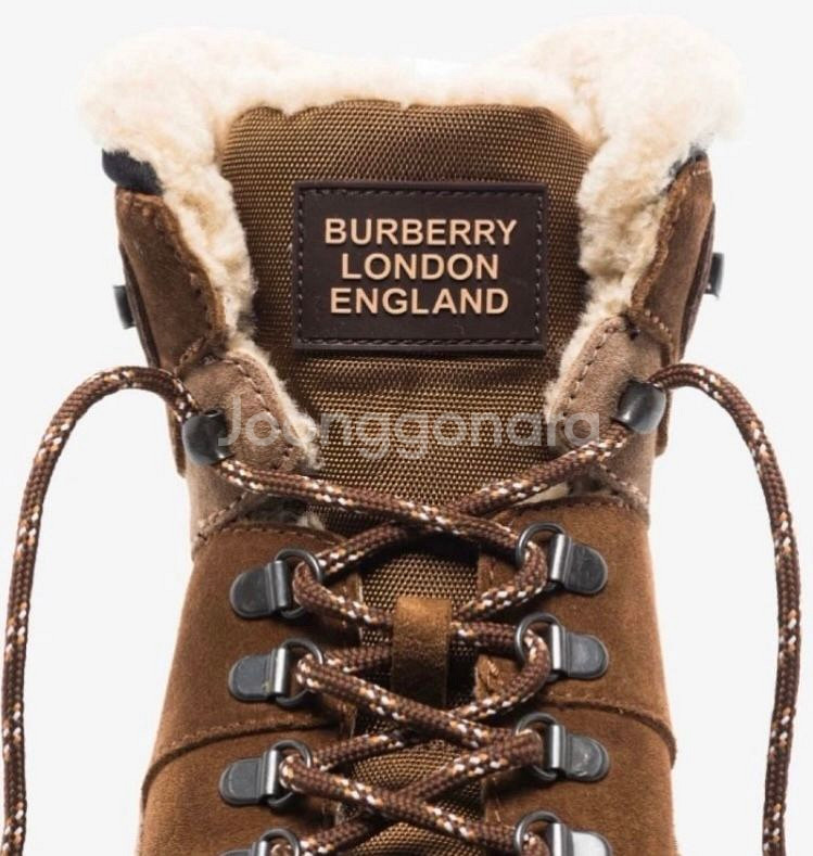 [270]Burberry 스웨이드 부츠--3