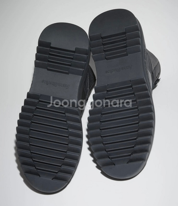 [42] 아크네 스튜디오 가죽 레이스업 앵클 스니커즈--2