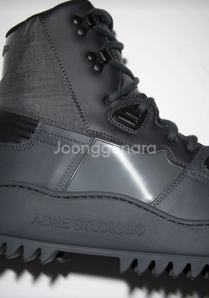 [42] 아크네 스튜디오 가죽 레이스업 앵클 스니커즈--4