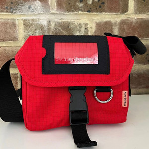 아크네 스튜디오 미디 메신저백