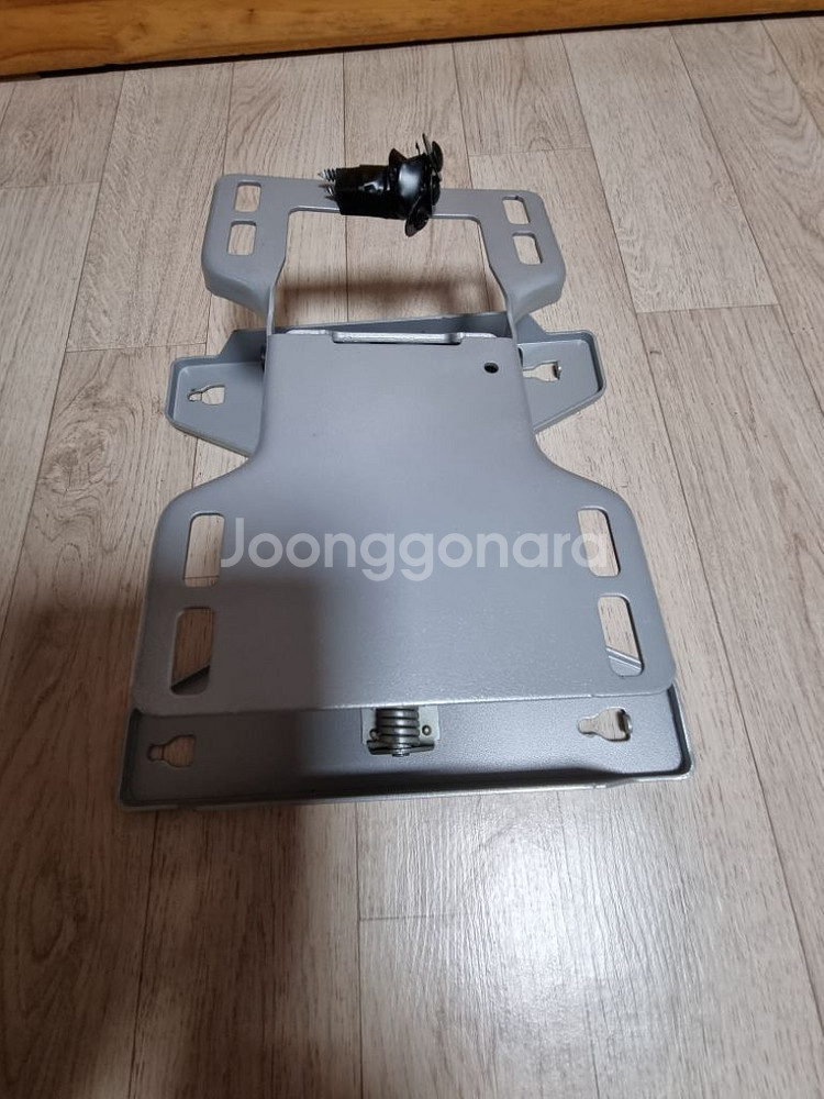 티비 브라켓 un32 j4100--0
