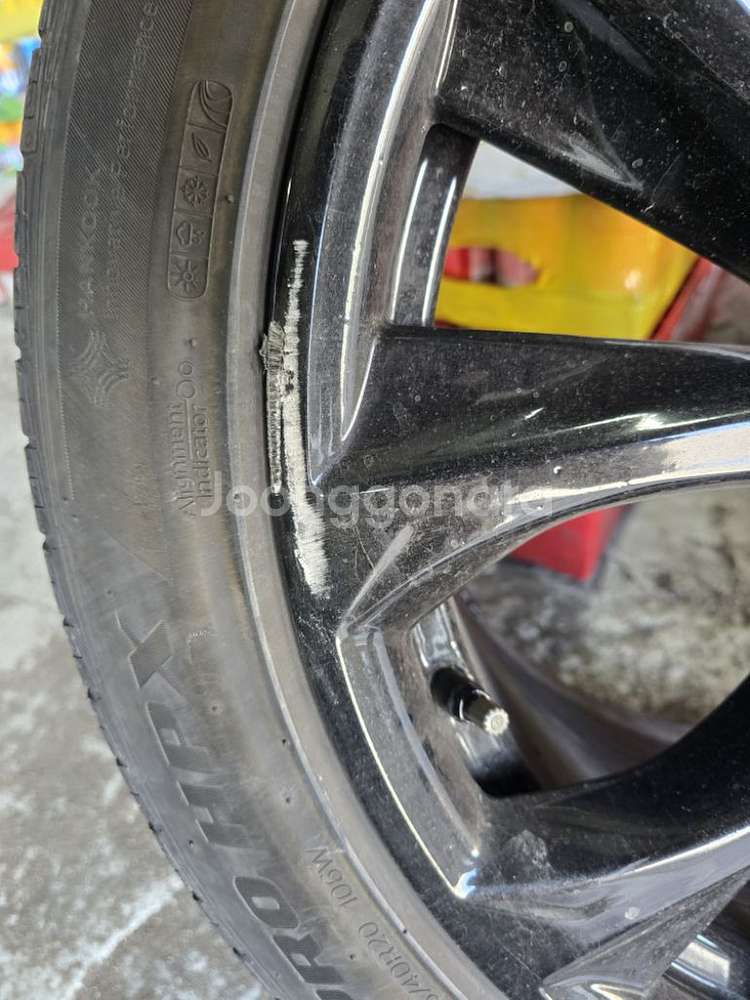 bmw x6(f16) 휠타이어 20인치 팝니다~--9