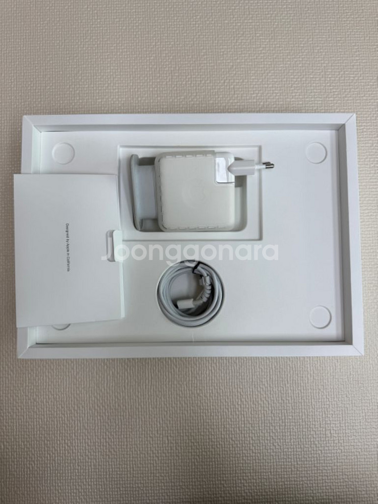 맥북프로 13인치 M1 256GB--2