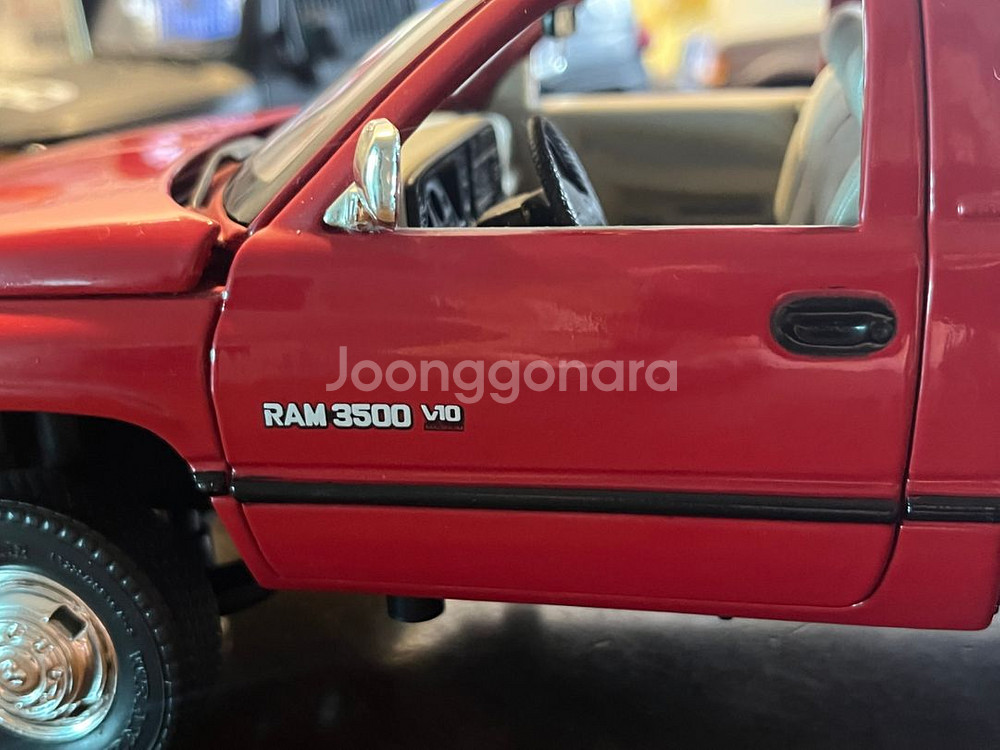 안손(ANSON) 1:18 닷지 램 3500 다이캐스트--2