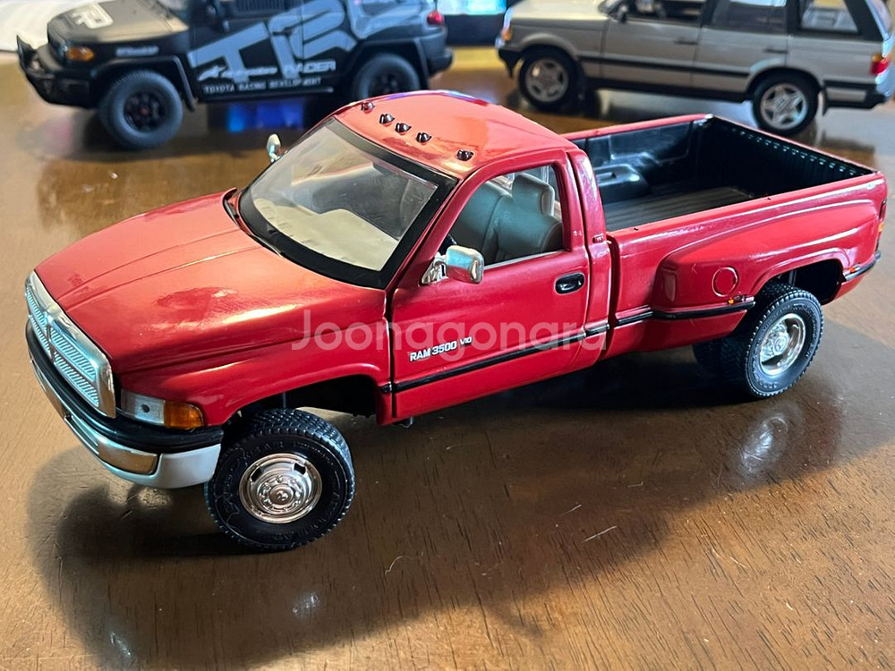 안손(ANSON) 1:18 닷지 램 3500 다이캐스트--1