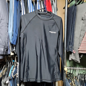 디스커버리 래쉬가드 100