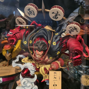 Leo of sky 루피 1/8 원피스 피규어 핫토이X