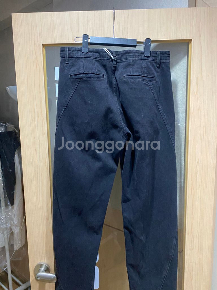 쿠어 딥 플리츠 커브드 팬츠--3