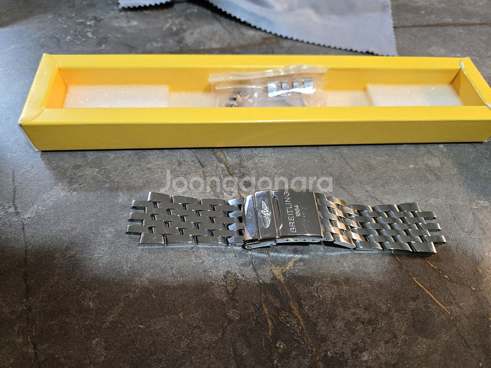 브라이틀링 내비타이머용 24mm 브레이슬릿--3