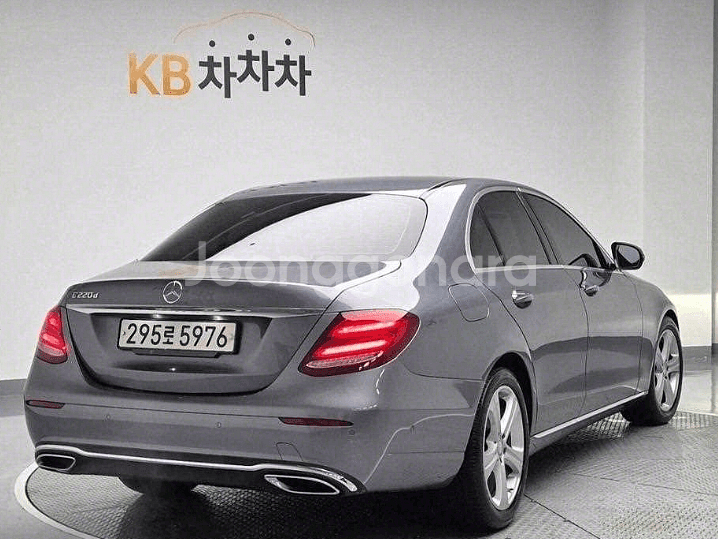 @17년 E-클래스 E220d 아방가르드@우주최저가--1