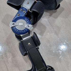 전방무릎인대보호대