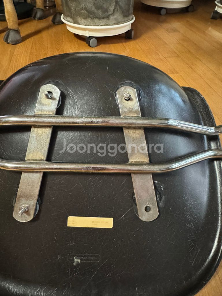 허먼밀러 임스체어 파이버글라스 블랙--9