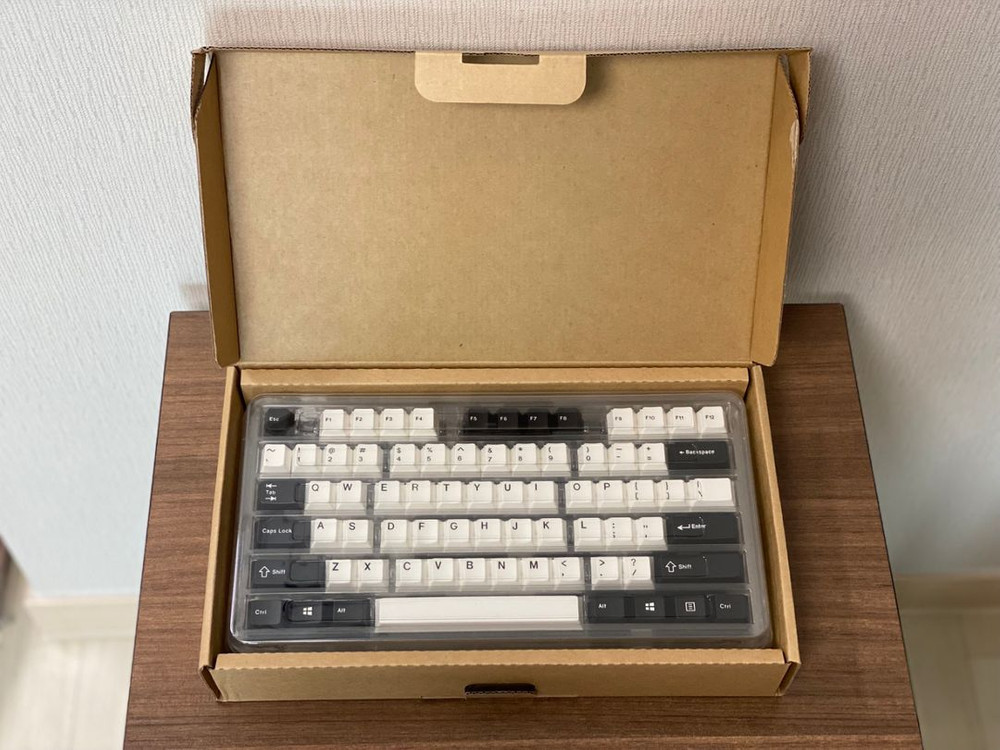 [판매] ePBT Black & White 키캡 이미지