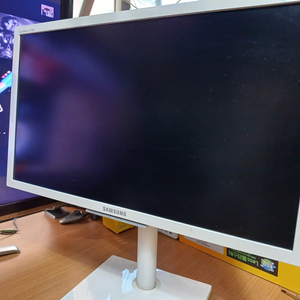 삼성 NV23WS 23인치 모니터 피봇기능 화질굿