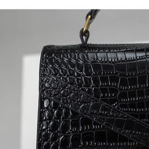 HANDLE BAG 신상 입고 #태그 #가방 #5619
