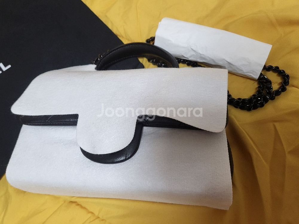 [샤넬] 탑핸들 뉴미니 블랙 램스킨--4