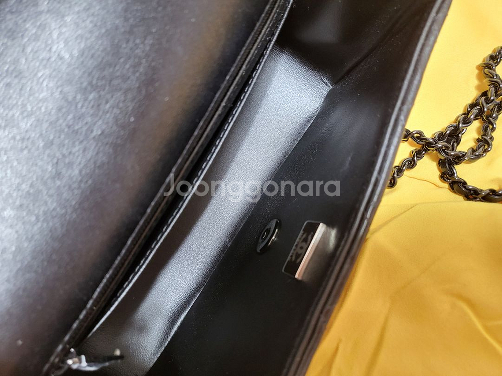 [샤넬] 탑핸들 뉴미니 블랙 램스킨--3