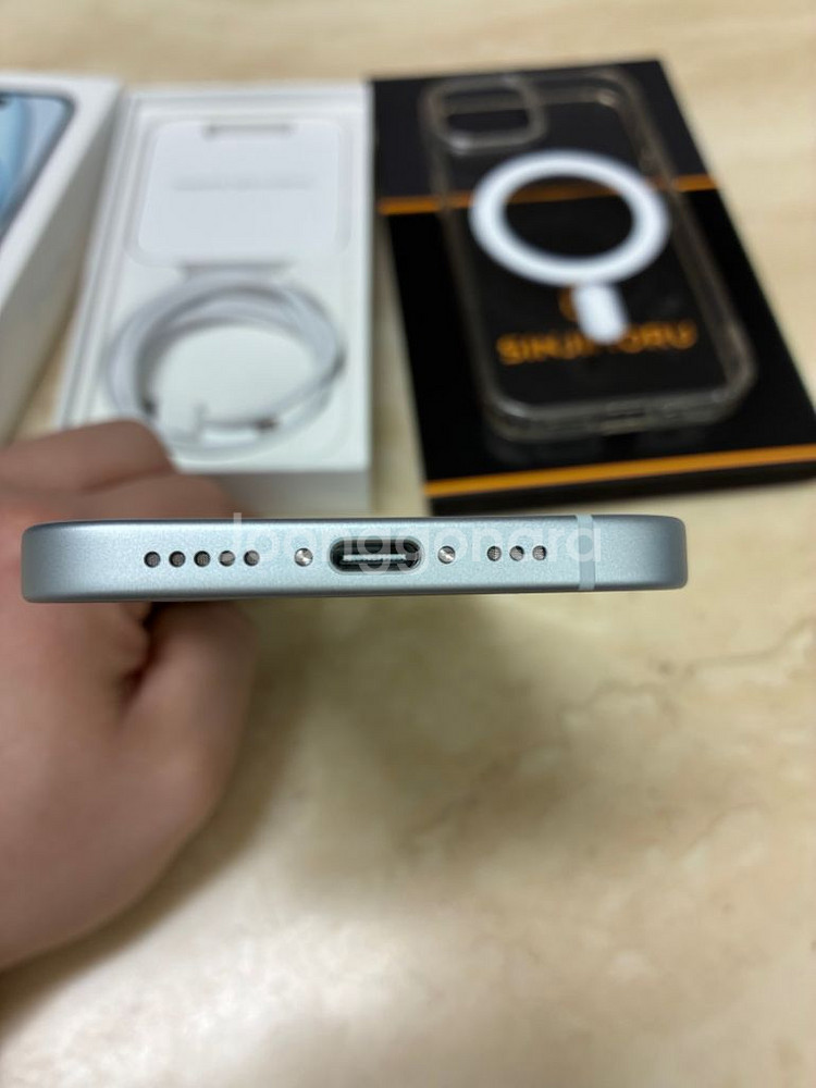 아이폰15 블루 128gb 1달사용 새제품급 100%--3