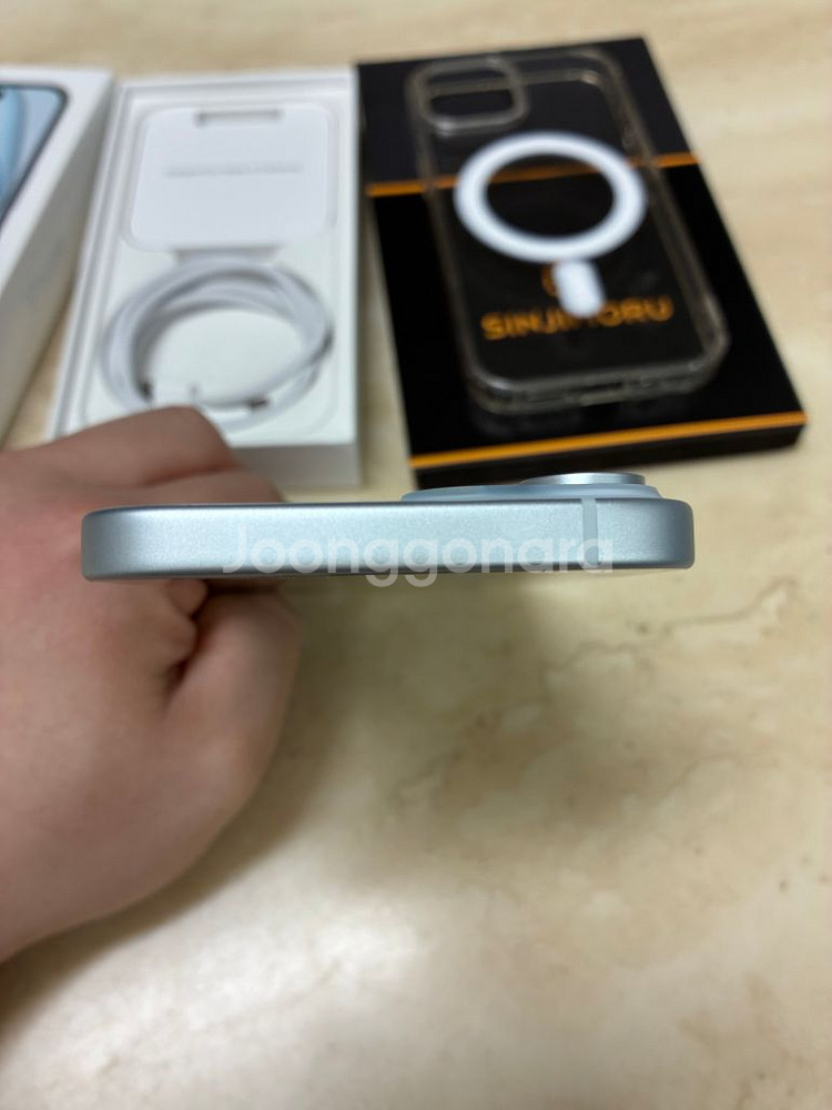 아이폰15 블루 128gb 1달사용 새제품급 100%--4