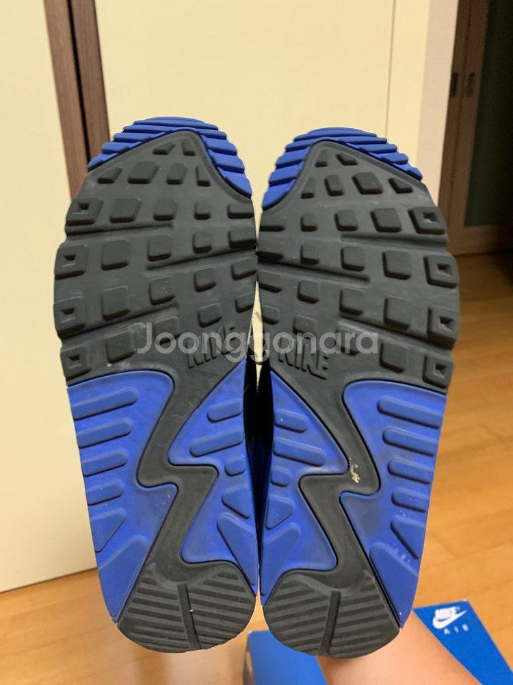 에어맥스90 로얄블루 260 중고 팝니다.--6