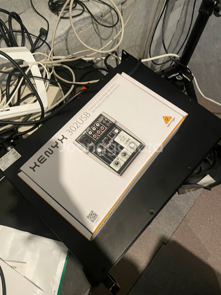 카날스 앰프 + 대형 스피커 + 베링거 믹서 음향 세트--3