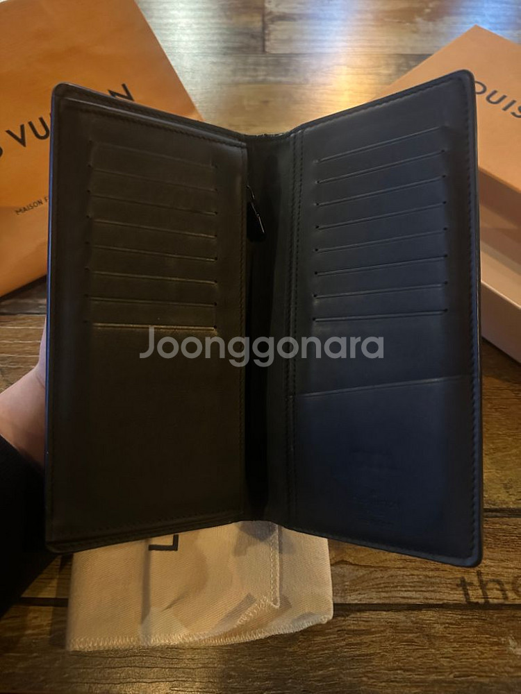루이비통 섀도우 모노그램 장지갑 브라짜--3