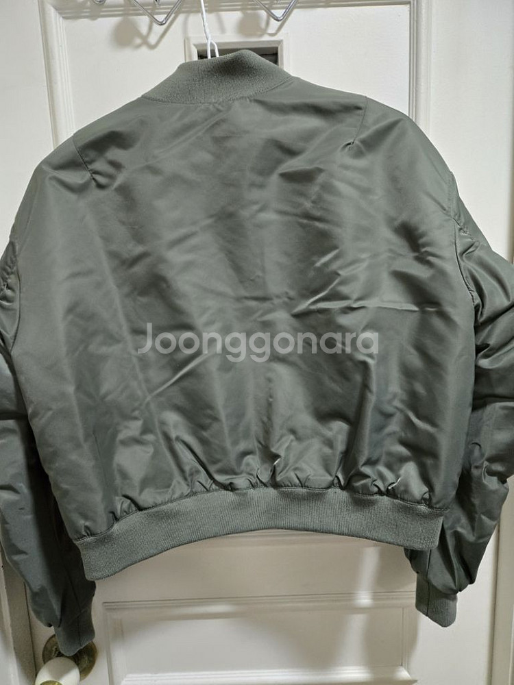 자라 항공점퍼 크롭--1