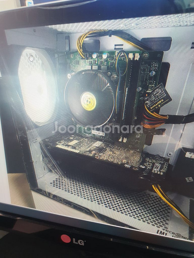 컴퓨터 본체 i7. 8700--2