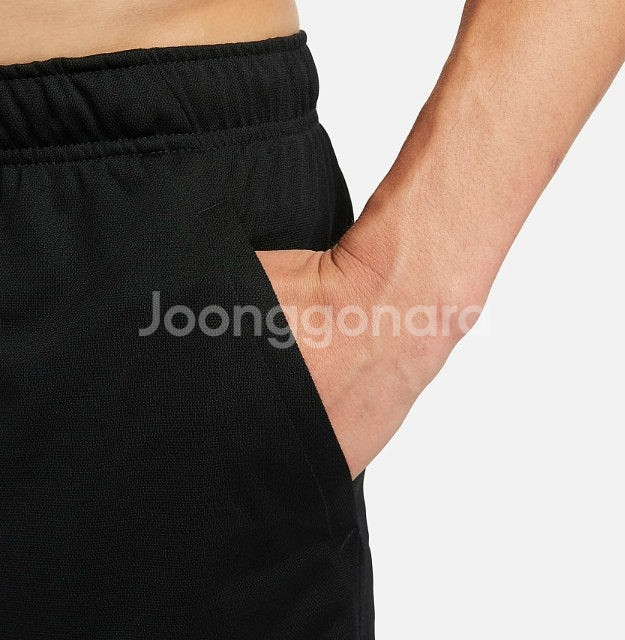 나이키 드라이핏 토탈리티 반바지--3