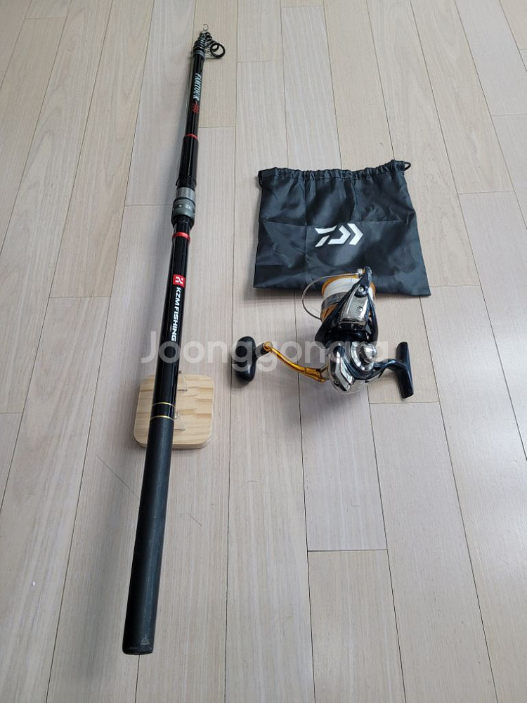 낚시용품 카즈미 로드 다이와 스피닝릴 판매합니다 ~--1
