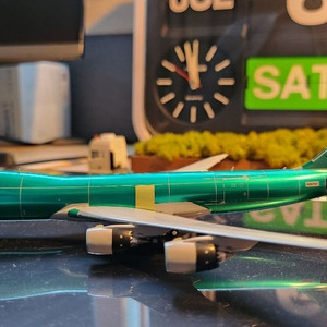 Atlas Air B747-8F 1:400