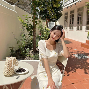 (택새상품)리리앤코 플라워자수 여름쉬폰 원피스