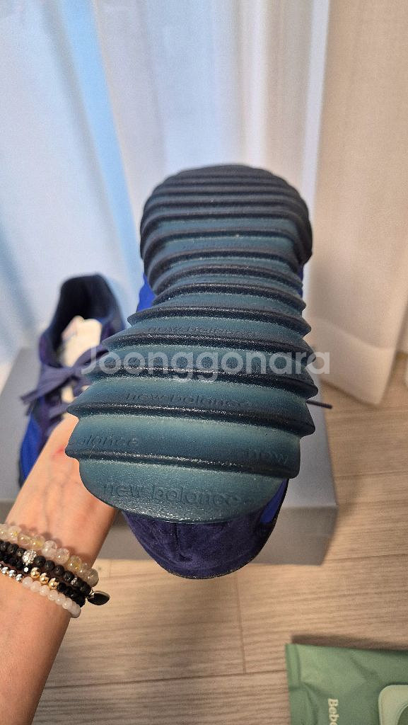 뉴발란스 운동화 270--3