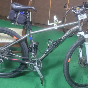 첼로실버라도 티타늄MTB