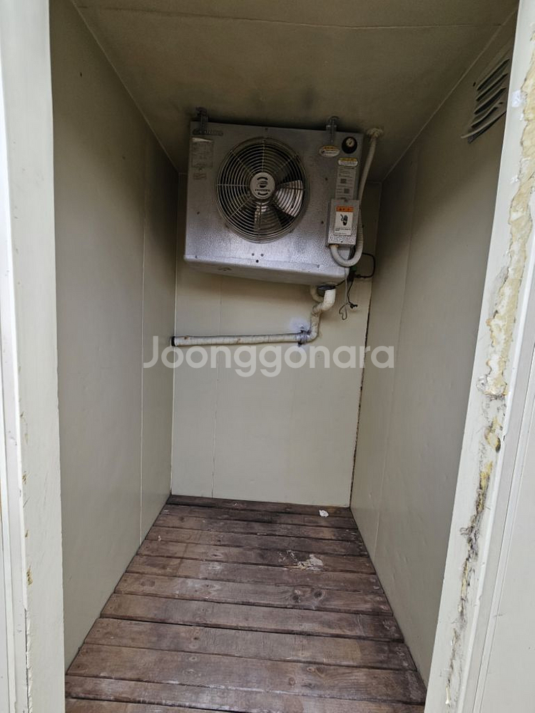 저온창고( 냉동가능) 2개 저렴하게 판매해요!--8