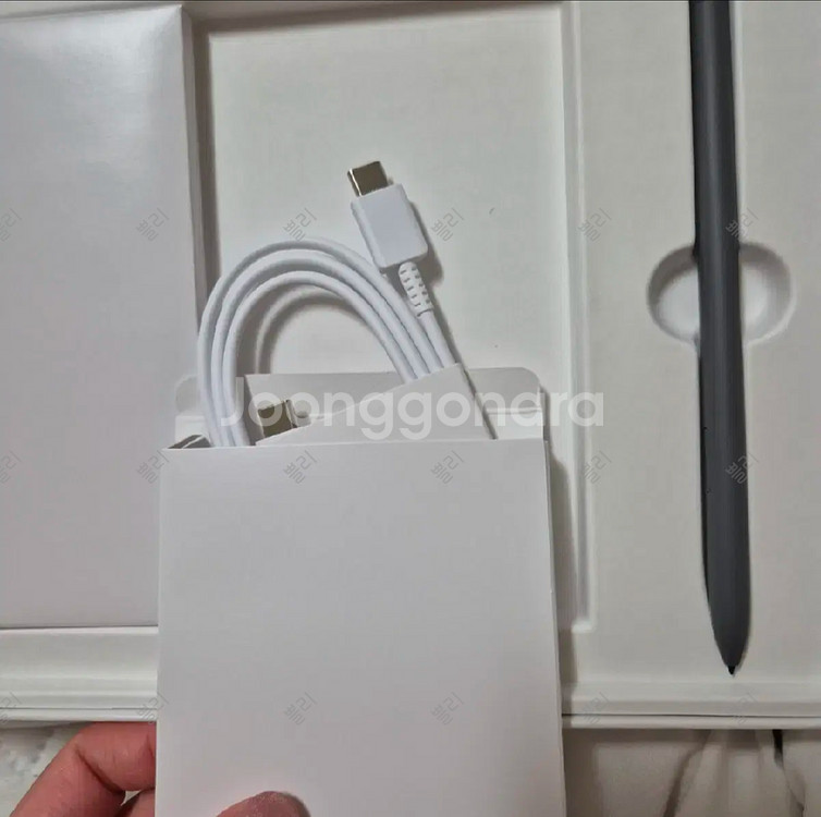 갤럭시 탭 s9 fe 128GB wifi 팝니다--2