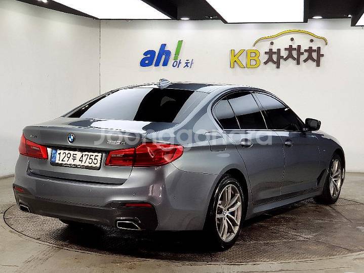 @17년 5시리즈 520d xDrive M 스포츠플러스--1