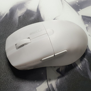 ROCCAT PURE AIR 로캣 퓨어에어 화이트