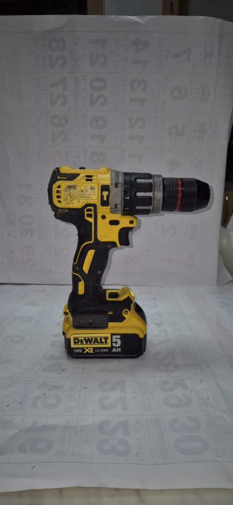 디월트 충전 해머 드릴 DCD796 18V 배터리포함 이미지