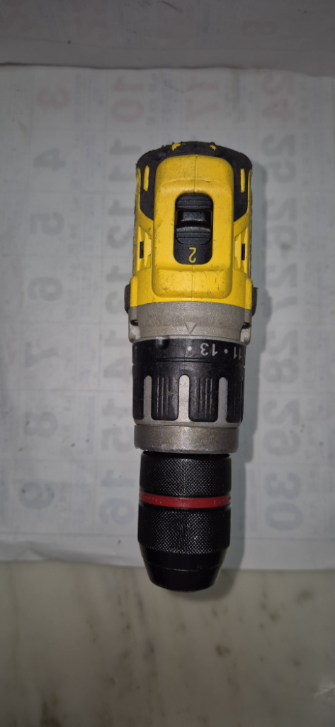 디월트 충전 해머 드릴 DCD796 18V 배터리포함 이미지