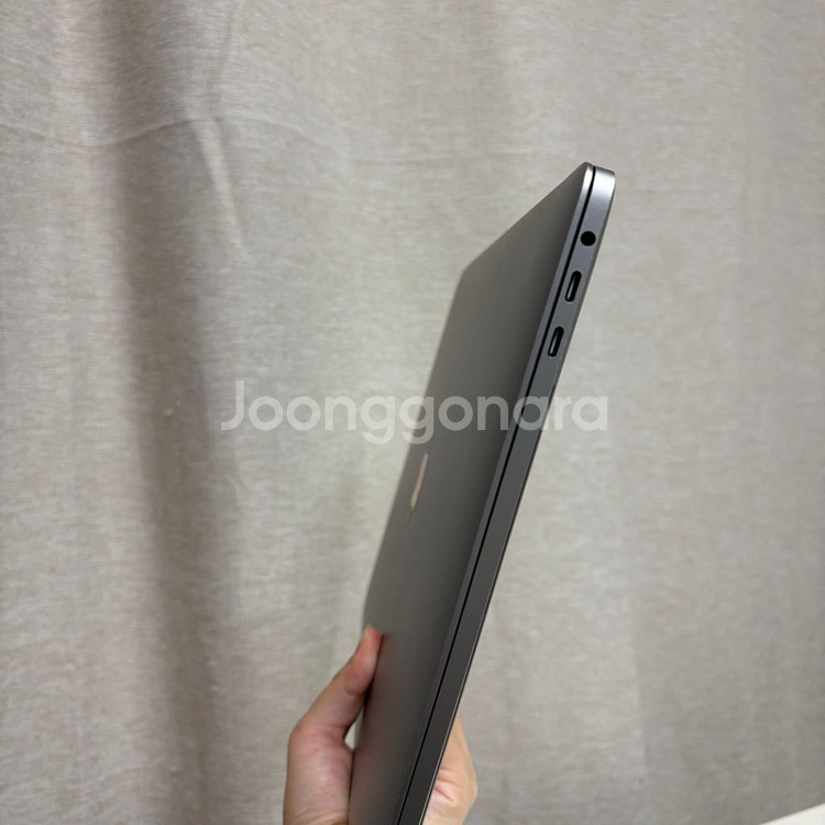 맥북 프로 15인치 터치바 고급형 a1707--3