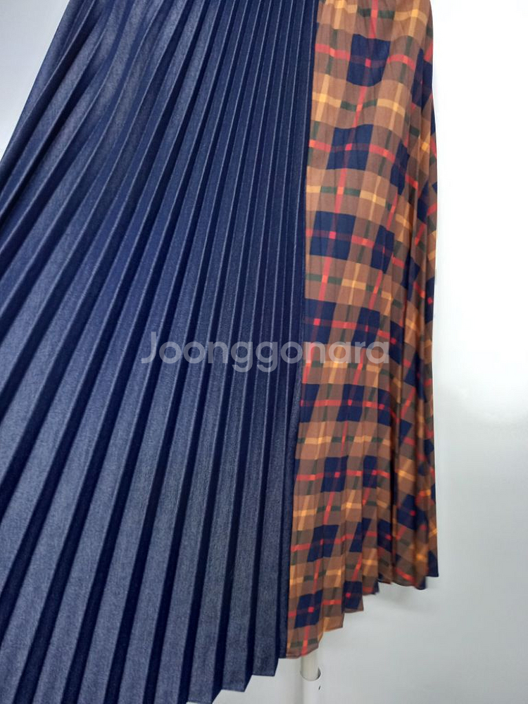 새 제시뉴욕 춘추동 플리츠 플레어 롱 스커트 44--2